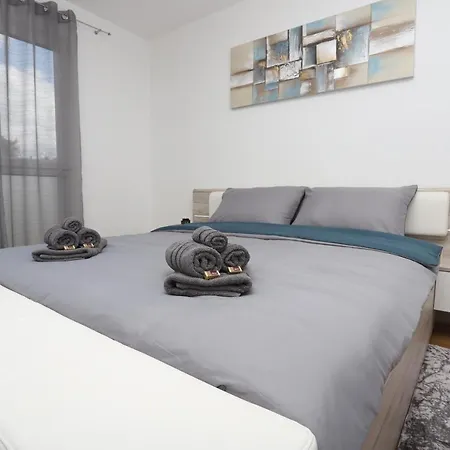 Perla Deluxe Apartment