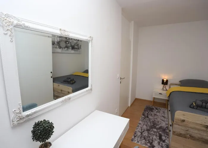 Perla Deluxe Apartment *